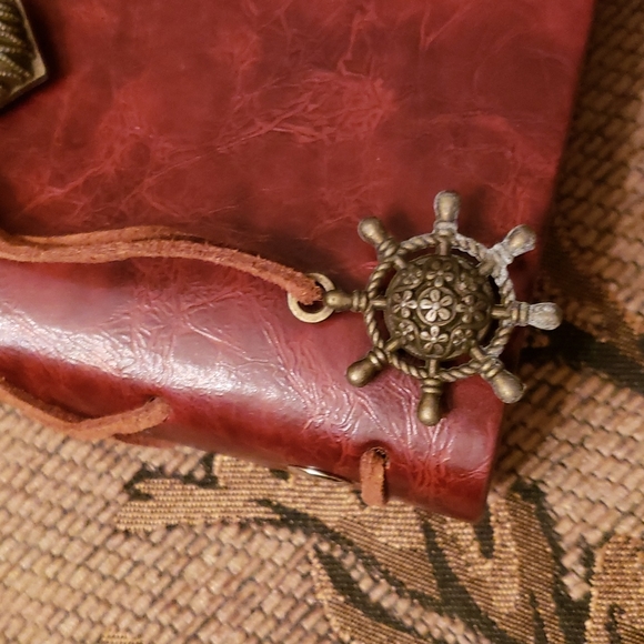 Beautiful Look of Leather Small Journal with Wrap around closure. - Picture 4 of 7